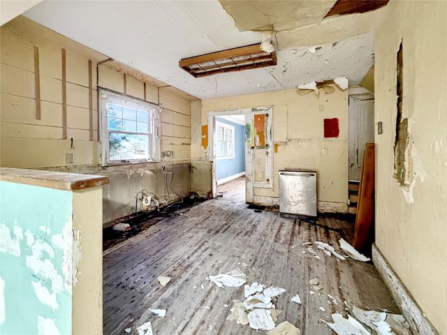 1109 N Howard Street, Indianola, IA 50125