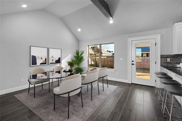 4668 W Triangle Street, Fayetteville, AR 72704