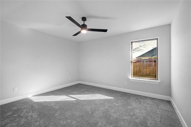 4668 W Triangle Street, Fayetteville, AR 72704