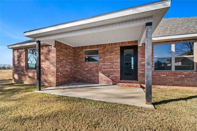 4668 W Triangle Street, Fayetteville, AR 72704