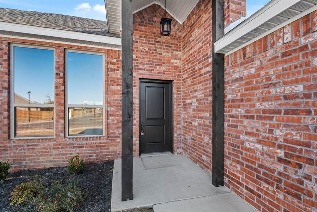 4668 W Triangle Street, Fayetteville, AR 72704