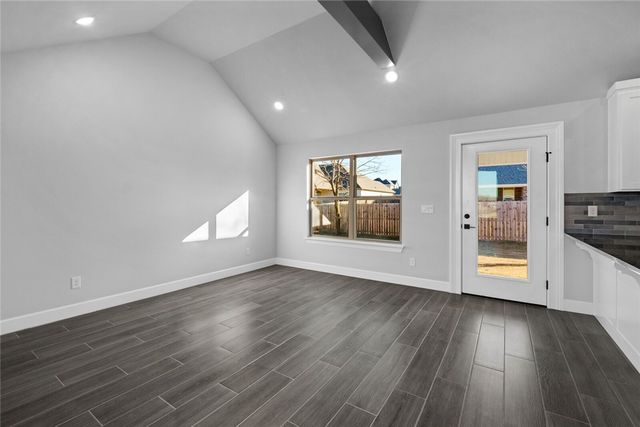 4668 W Triangle Street, Fayetteville, AR 72704