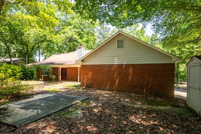 4203 Bridgewater Drive, Phenix City, AL 36867