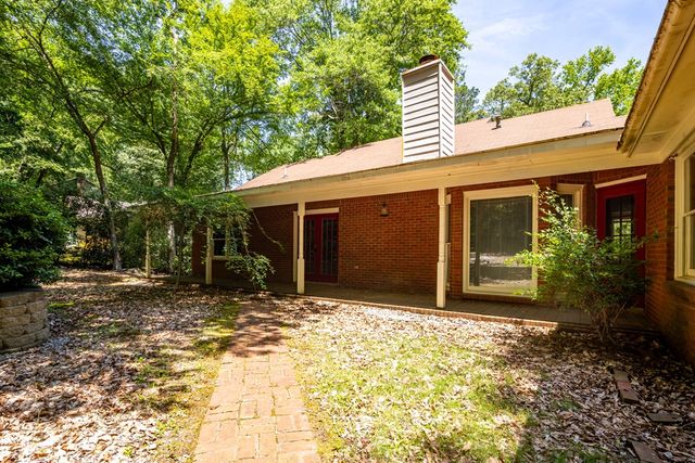4203 Bridgewater Drive, Phenix City, AL 36867
