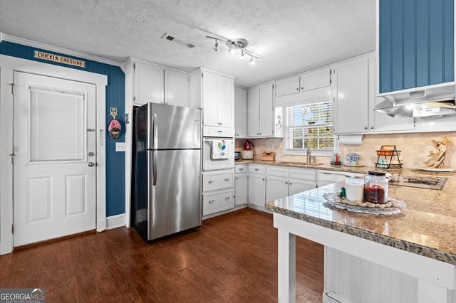 145 New Hope Circle, Fayetteville, GA 30214