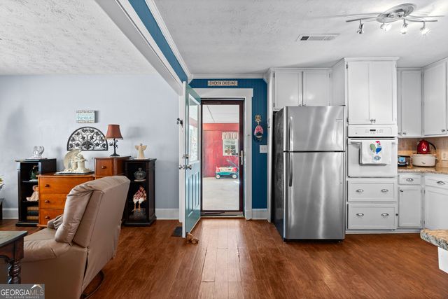 145 New Hope Circle, Fayetteville, GA 30214