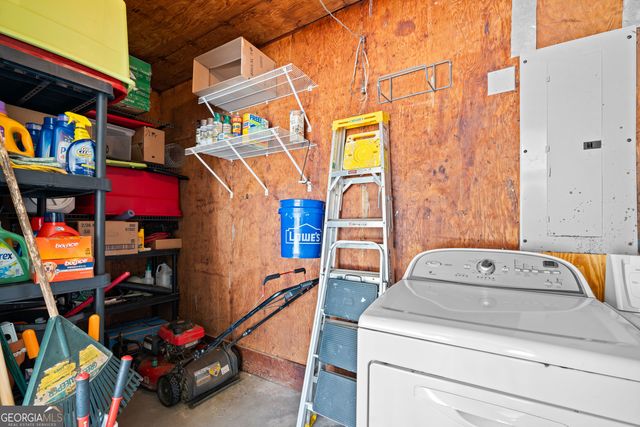 145 New Hope Circle, Fayetteville, GA 30214