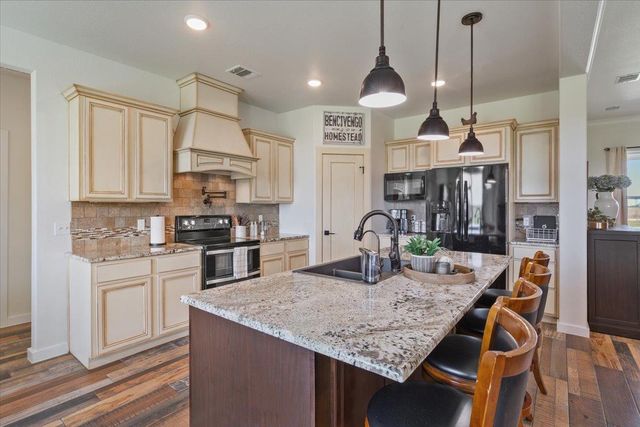 16649 Sypert School RD, Holland, TX 76534