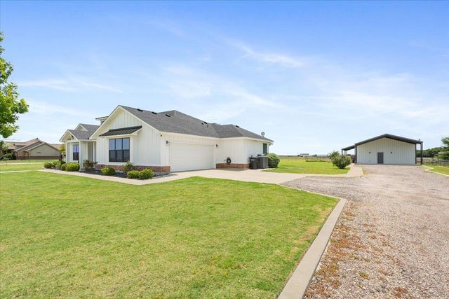 16649 Sypert School RD, Holland, TX 76534