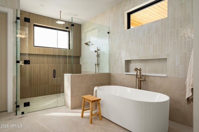 6711 E JENAN Drive, Scottsdale, AZ 85254