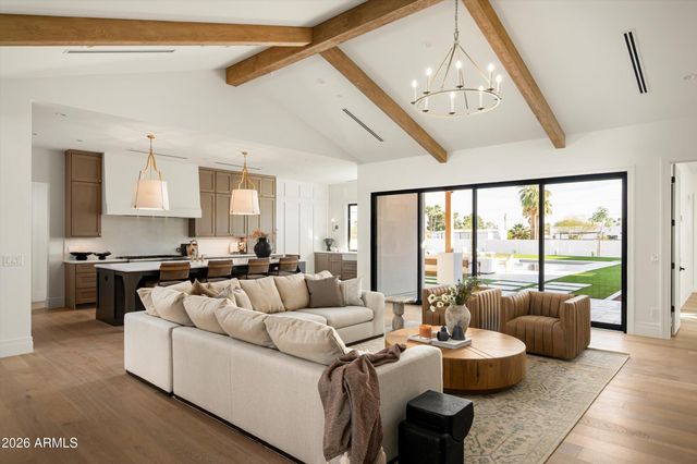 6711 E JENAN Drive, Scottsdale, AZ 85254