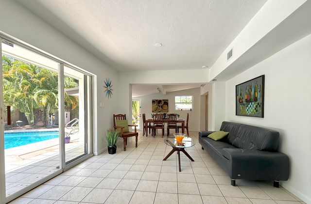 1532 NE 27TH Drive, Wilton Manors, FL 33334