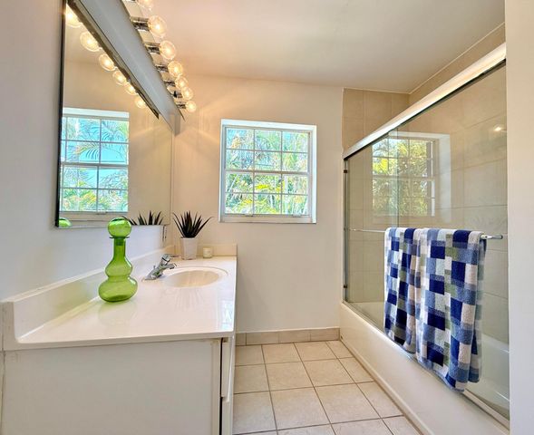 1532 NE 27TH Drive, Wilton Manors, FL 33334