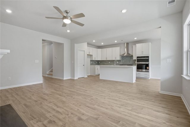 130 Teal Lane, Seneca, SC 29678