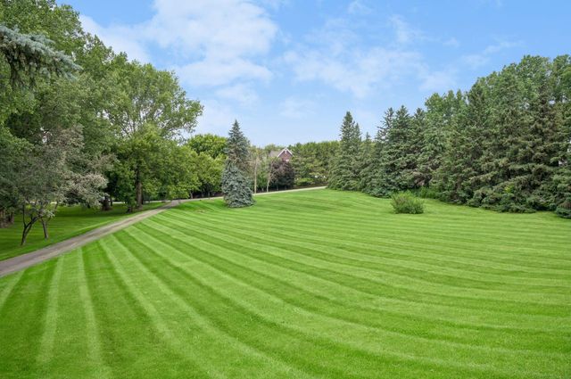 215 Hollander Road, Orono, MN 55391