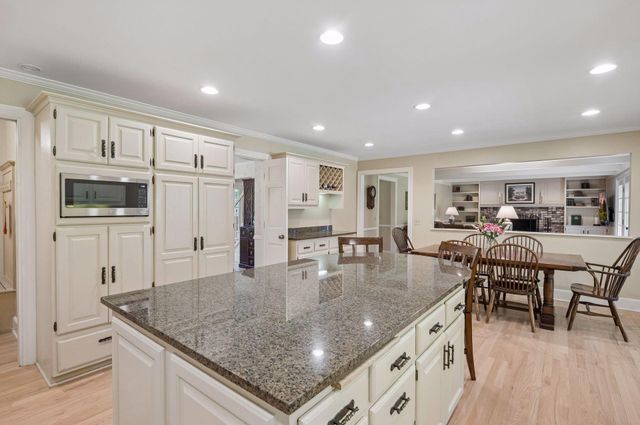 215 Hollander Road, Orono, MN 55391