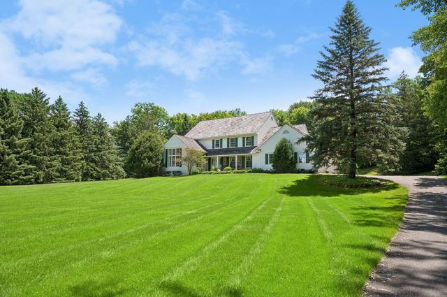 215 Hollander Road, Orono, MN 55391