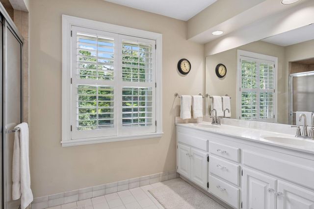 215 Hollander Road, Orono, MN 55391