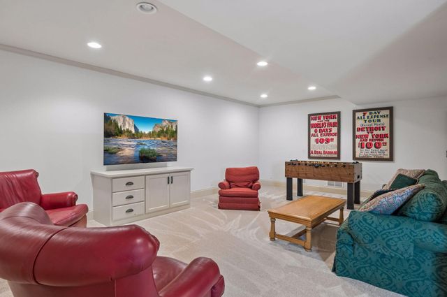 215 Hollander Road, Orono, MN 55391