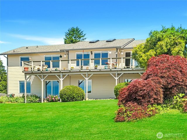 673 Majestic View Lane, Camano Island, WA 98282