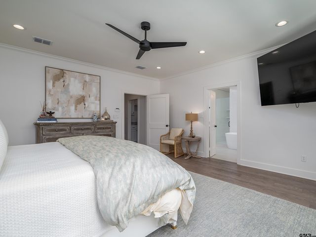 1555 Maple Circle, Tyler, TX 75703