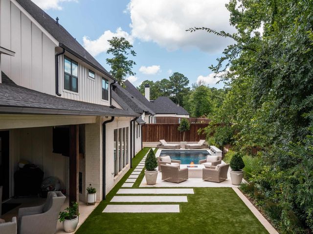 1555 Maple Circle, Tyler, TX 75703