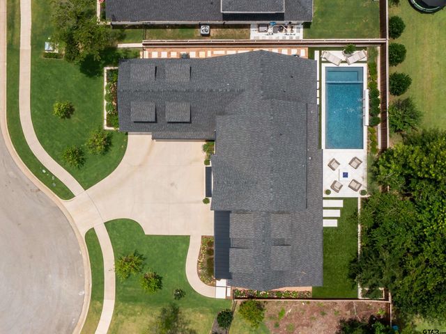 1555 Maple Circle, Tyler, TX 75703