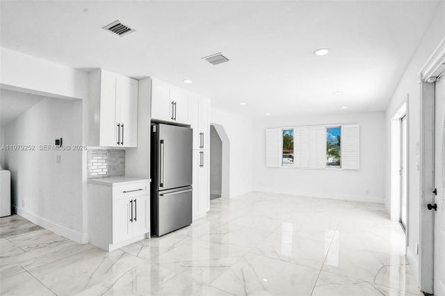 4320 NW 26th St, Lauderhill, FL 33313