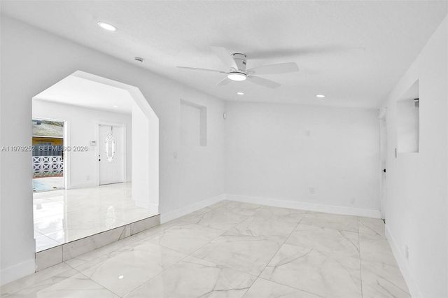 4320 NW 26th St, Lauderhill, FL 33313