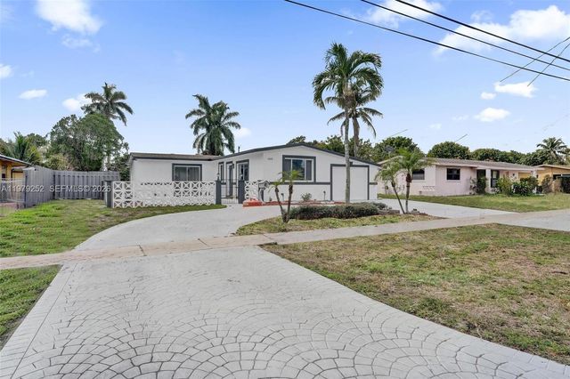 4320 NW 26th St, Lauderhill, FL 33313