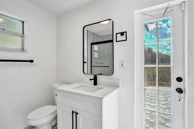 4320 NW 26th St, Lauderhill, FL 33313