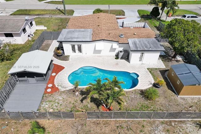 4320 NW 26th St, Lauderhill, FL 33313