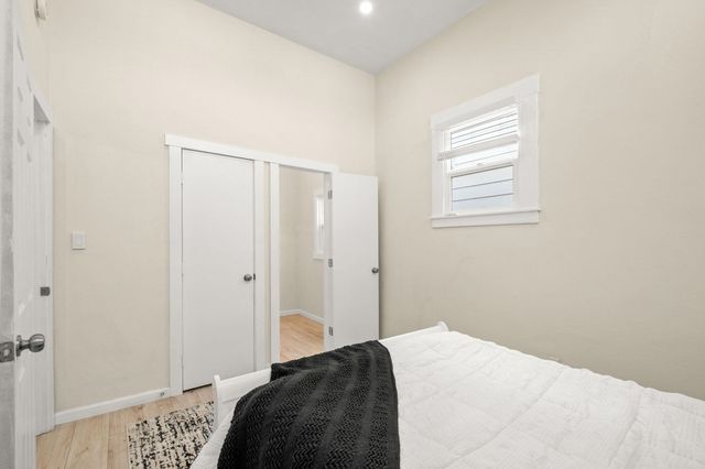 879 Wood St., Oakland, CA 94607