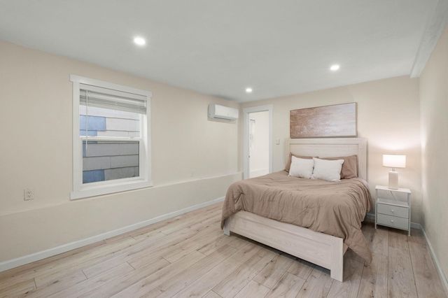 879 Wood St., Oakland, CA 94607