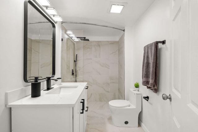 879 Wood St., Oakland, CA 94607