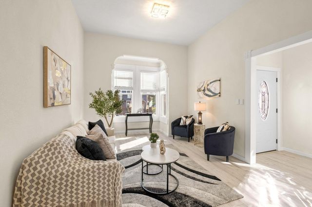 879 Wood St., Oakland, CA 94607