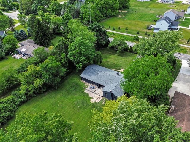 1145 W Bemis Road, York Twp, MI 48176