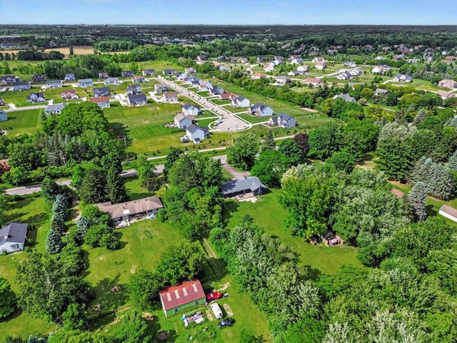 1145 W Bemis Road, York Twp, MI 48176