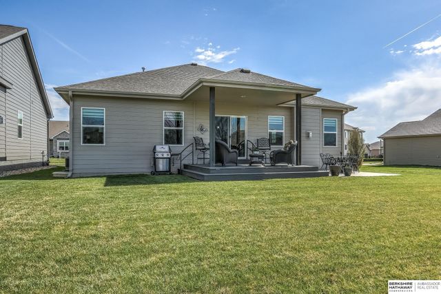 1434 N 194th Circle, Omaha, NE 68022