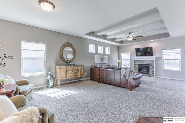 1434 N 194th Circle, Omaha, NE 68022