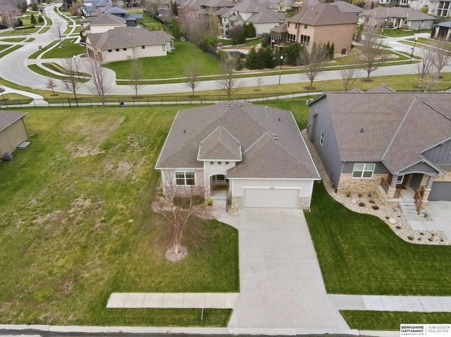 1434 N 194th Circle, Omaha, NE 68022