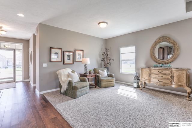 1434 N 194th Circle, Omaha, NE 68022