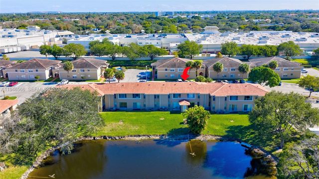 908 Twin Lakes Dr 8-C, Coral Springs, FL 33071