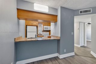 908 Twin Lakes Dr 8-C, Coral Springs, FL 33071