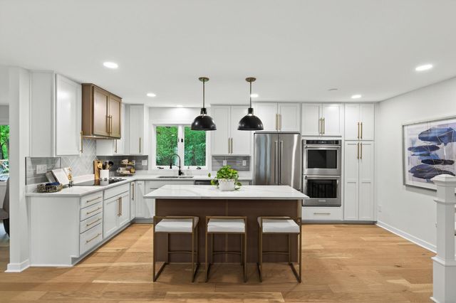 2841 Mayfield Road, Minnetonka, MN 55391