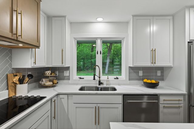 2841 Mayfield Road, Minnetonka, MN 55391