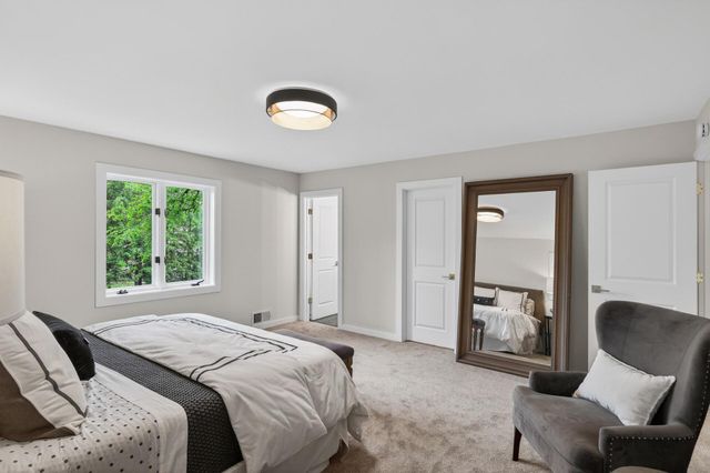 2841 Mayfield Road, Minnetonka, MN 55391