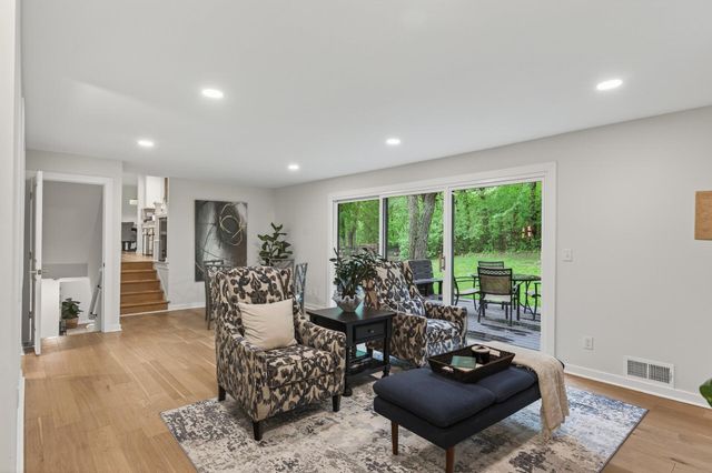 2841 Mayfield Road, Minnetonka, MN 55391