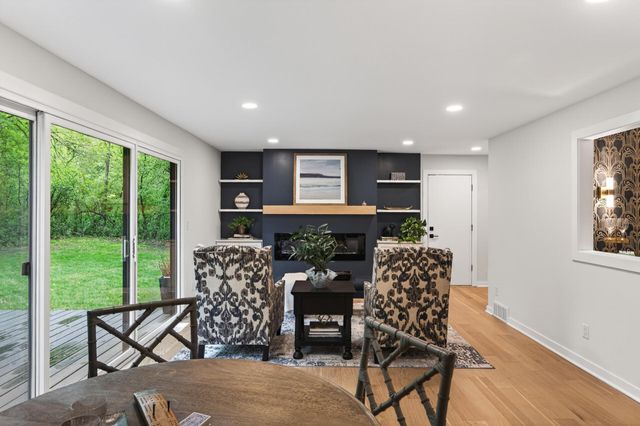 2841 Mayfield Road, Minnetonka, MN 55391