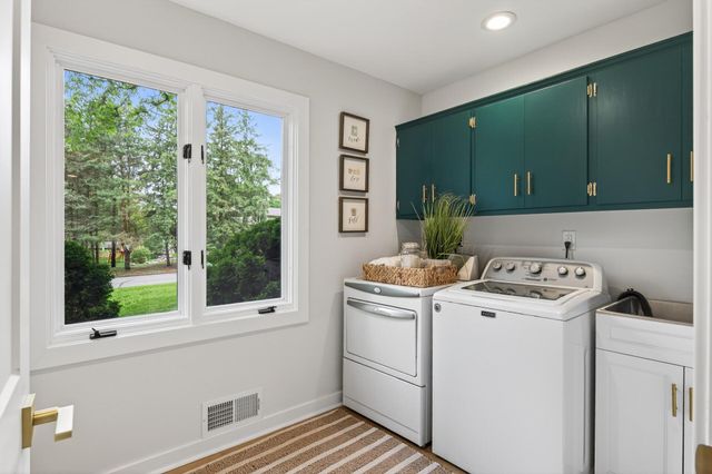 2841 Mayfield Road, Minnetonka, MN 55391